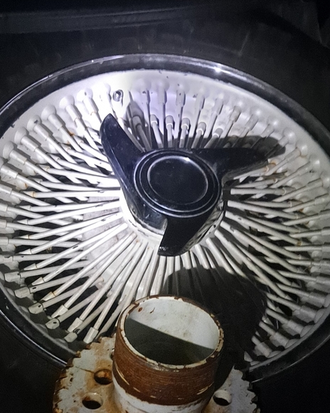 white power coated Daytons. "UNIVERSAL" - Picture 2 of 3